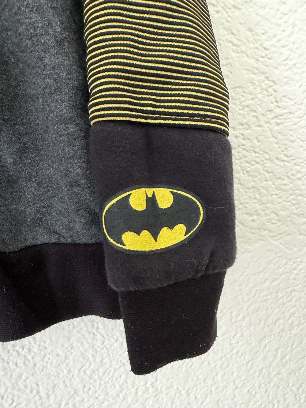 Batman Zip-Up Jacket - Picture 7 of 11